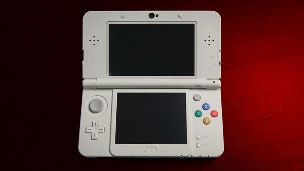 New 3DS.jpg New 3DS.jpg